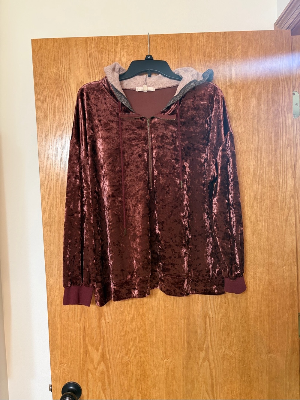 Gilded Intent Crushed Velvet Half-Zip Hoodie - Burgundy